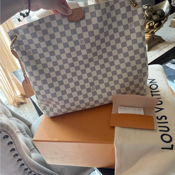 Louis Vuitton Graceful MM very good condition. - Picture 3 of 6